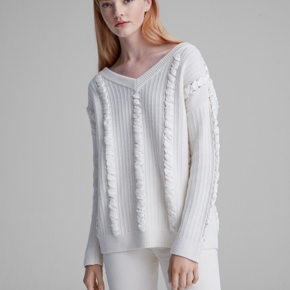 Club Monaco Ivory Woven VNeck Sweater